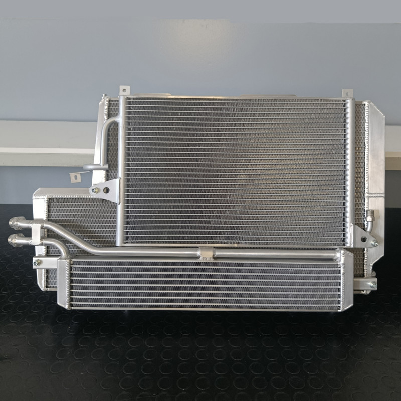 Radiatori Acqua / Olio Maggiorati con Condensatore A/C e Ventola Lancia Delta Integrale